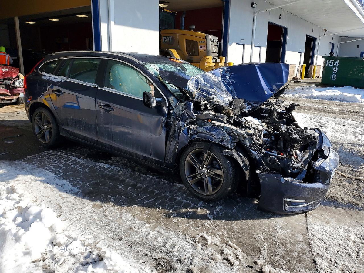 Volvo V60 2015