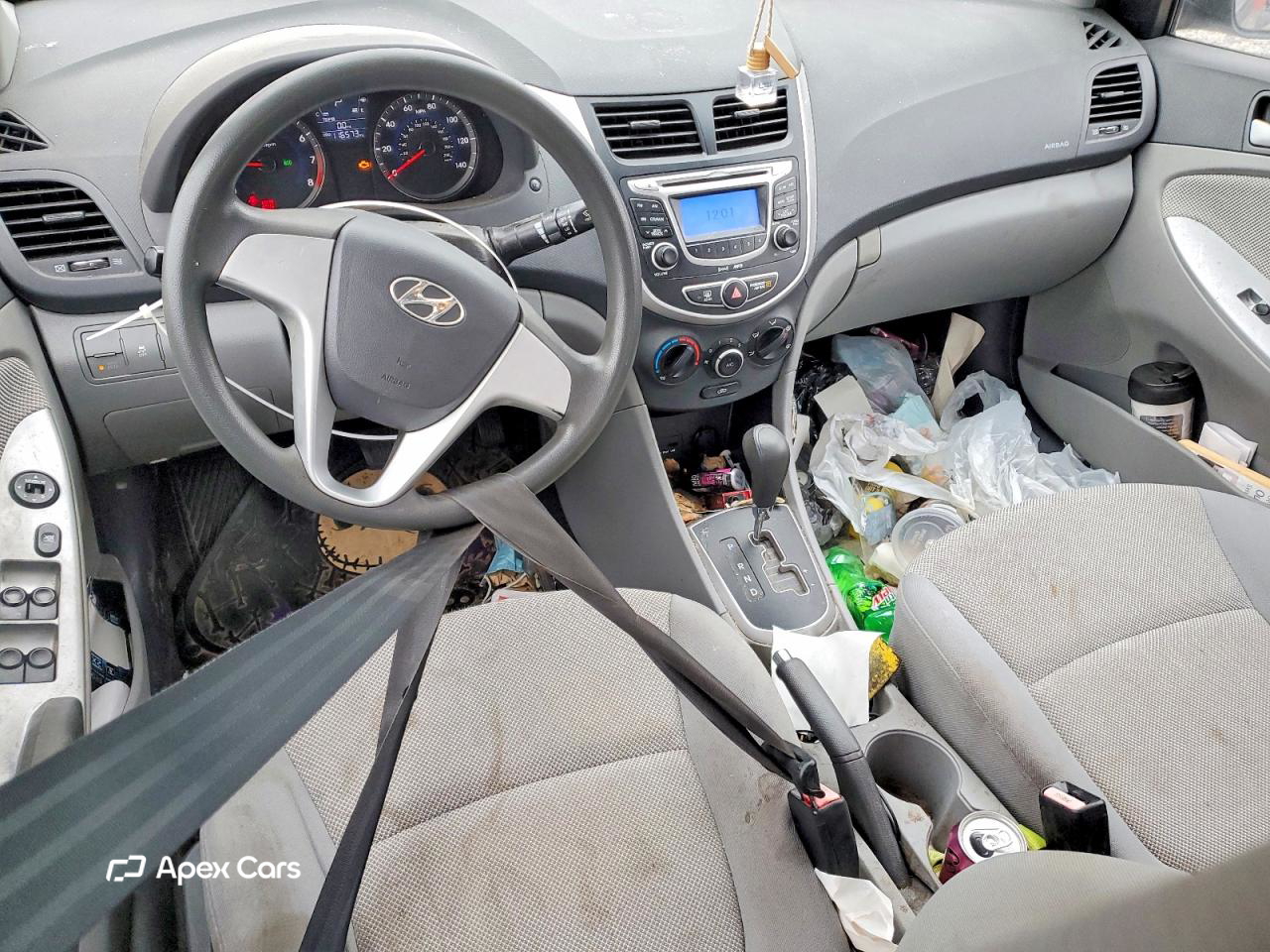 Hyundai Accent 2012