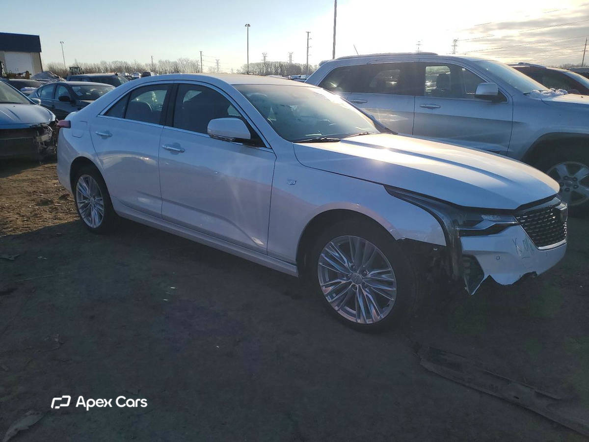 Cadillac CT4 2025