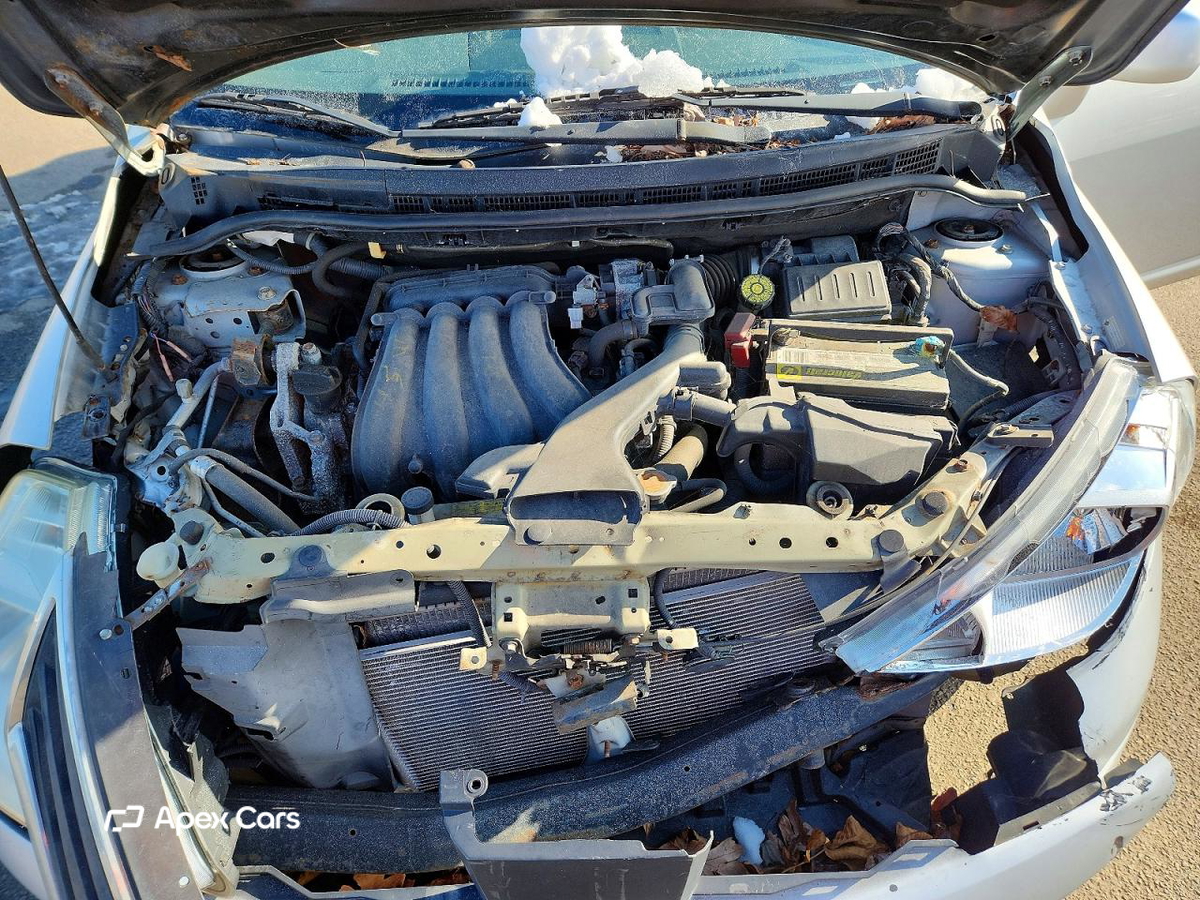 Nissan Versa 2012