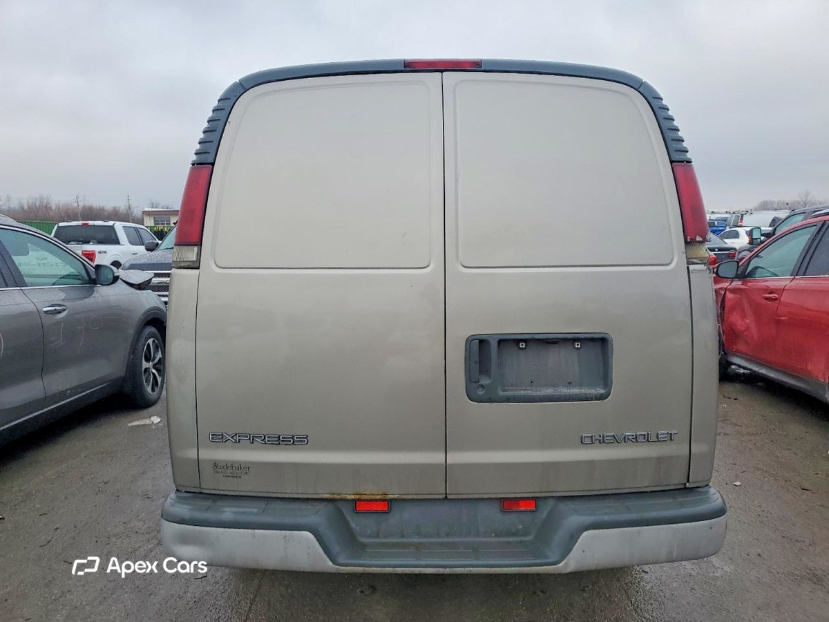 Chevrolet Express 2001