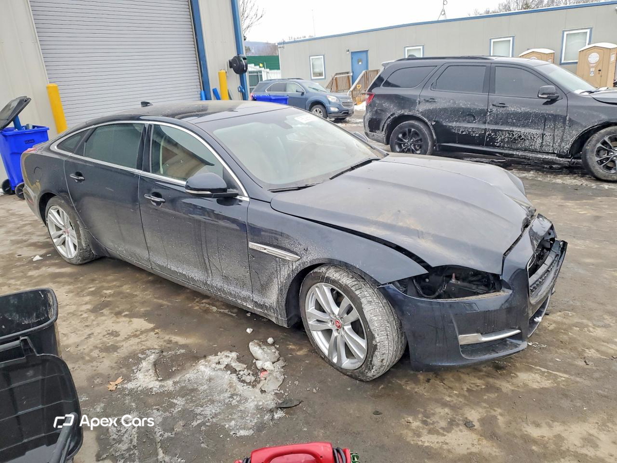 Jaguar XJ 2016