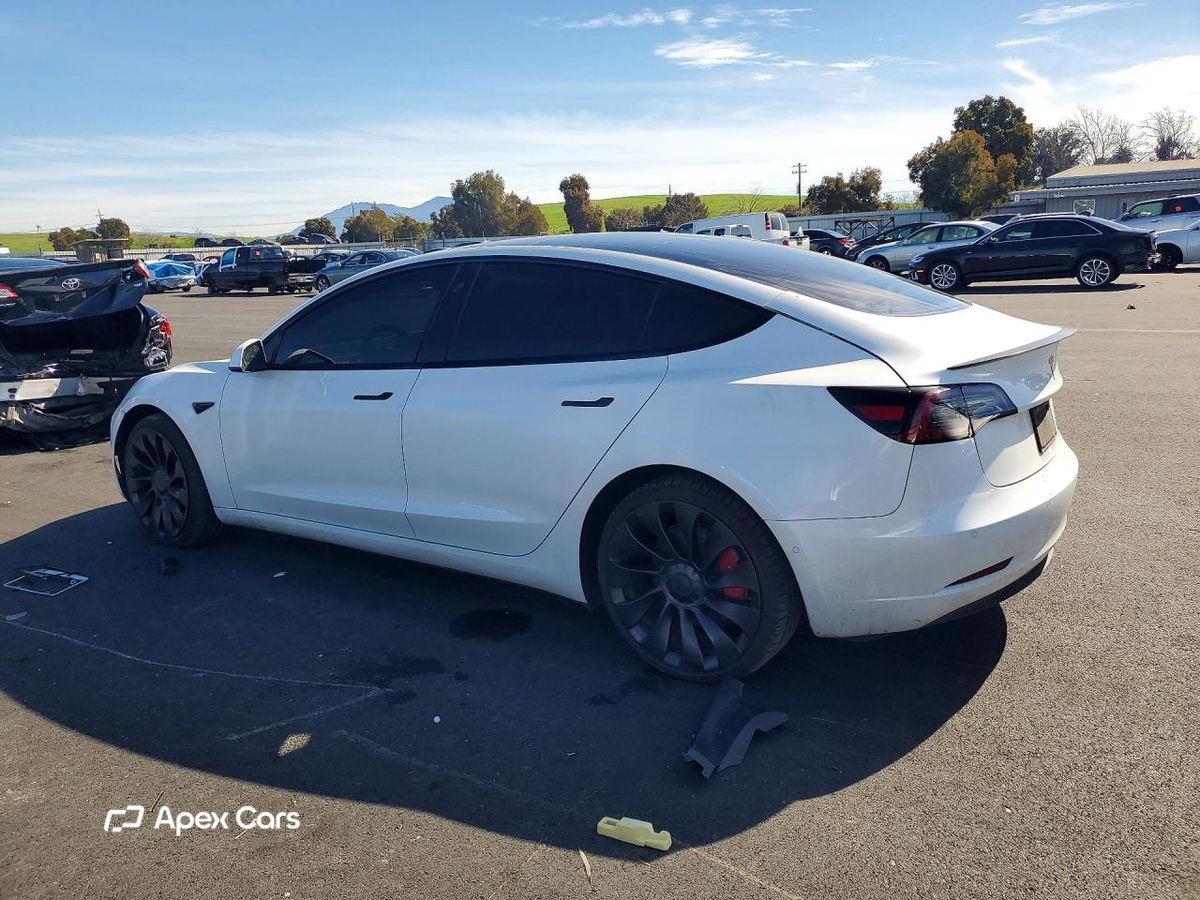 Tesla Model 3 2022