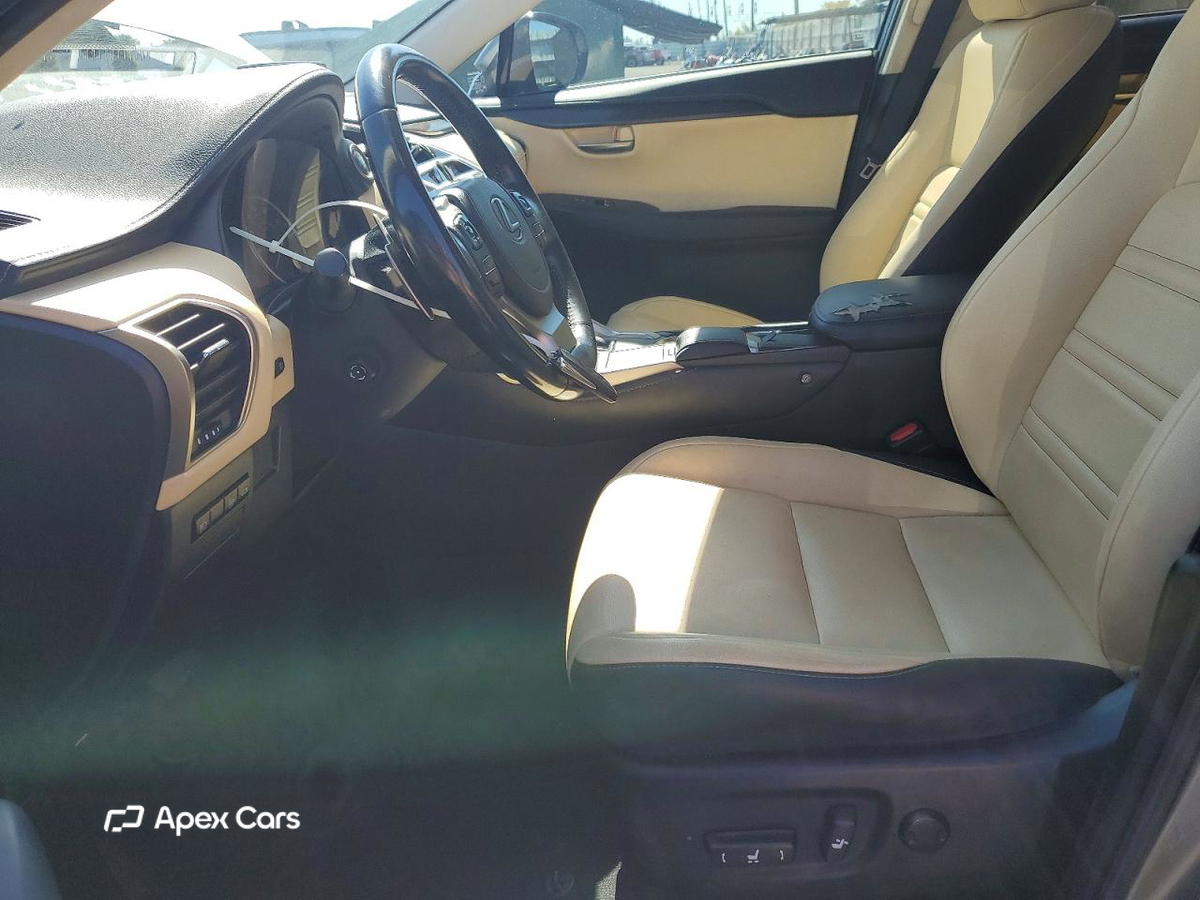 Lexus NX 2021
