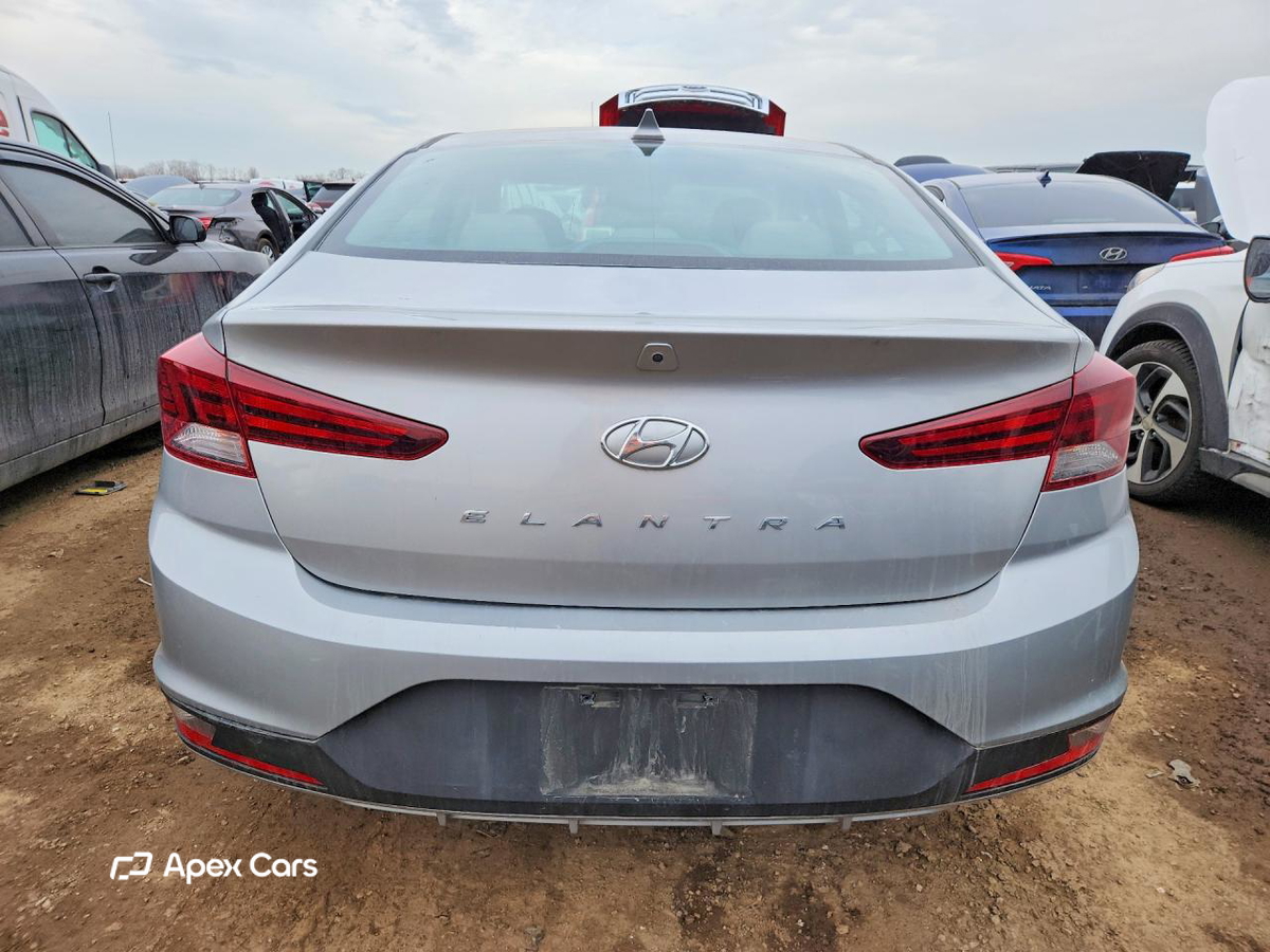 Hyundai Elantra 2020