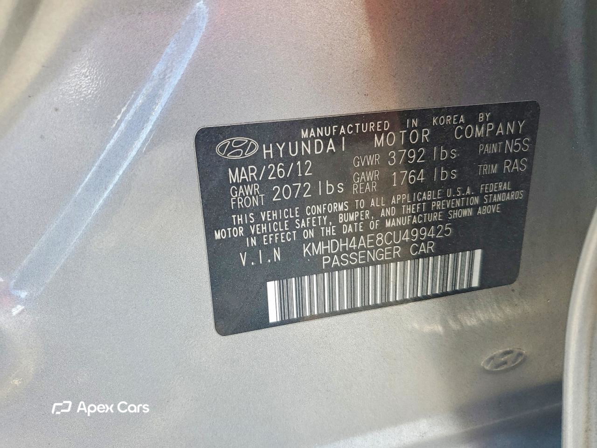 Hyundai Elantra 2012