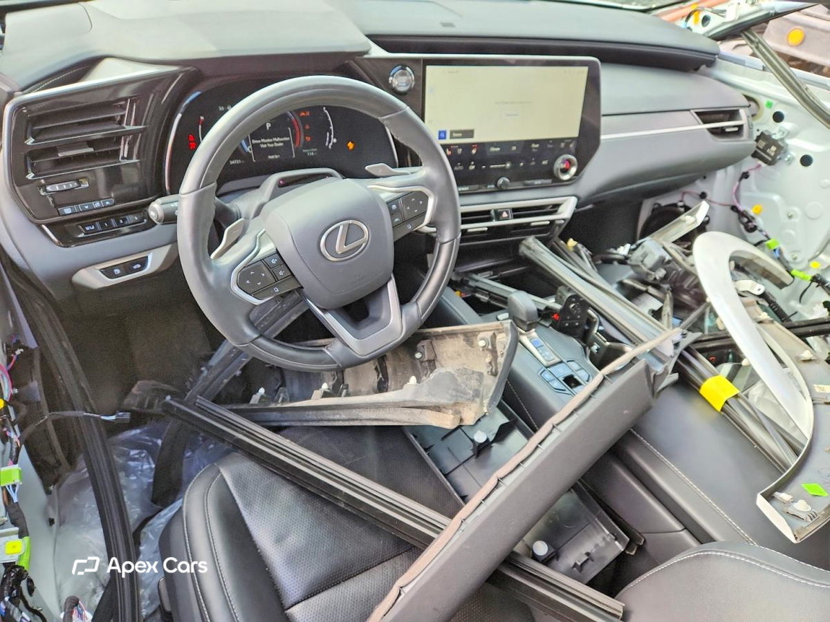 Lexus RX 2023