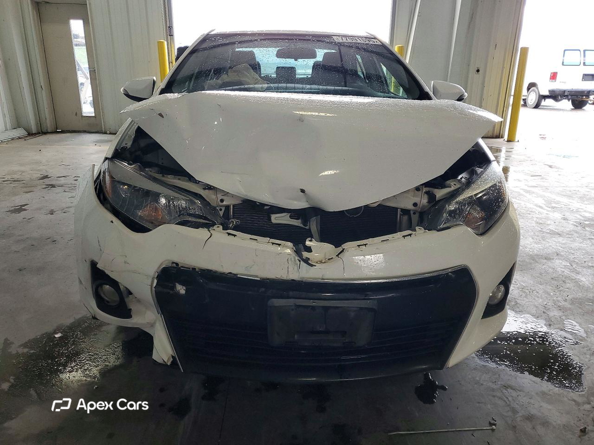 Toyota Corolla 2015