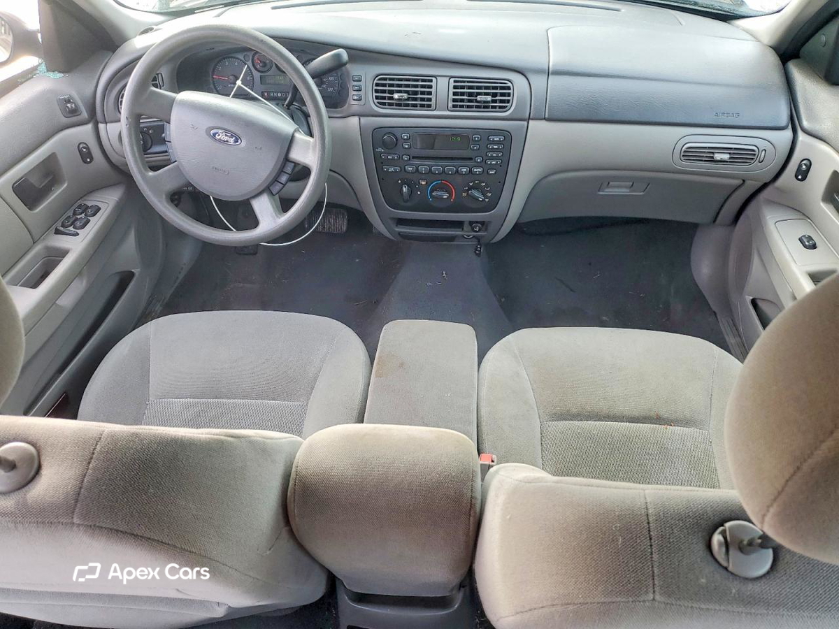 Ford Taurus 2005