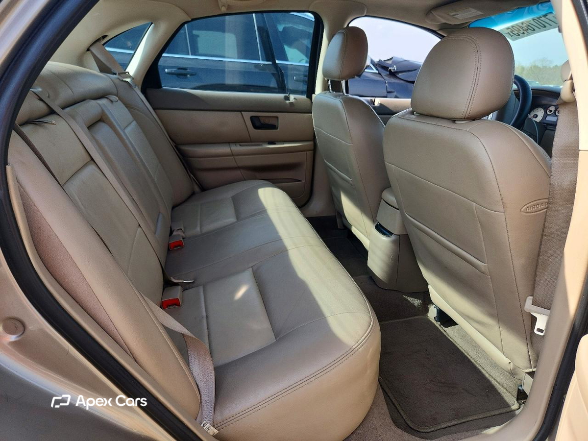 Ford Taurus 2004