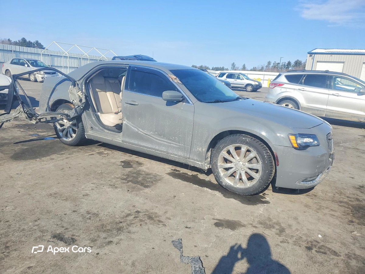 Chrysler 300 2017