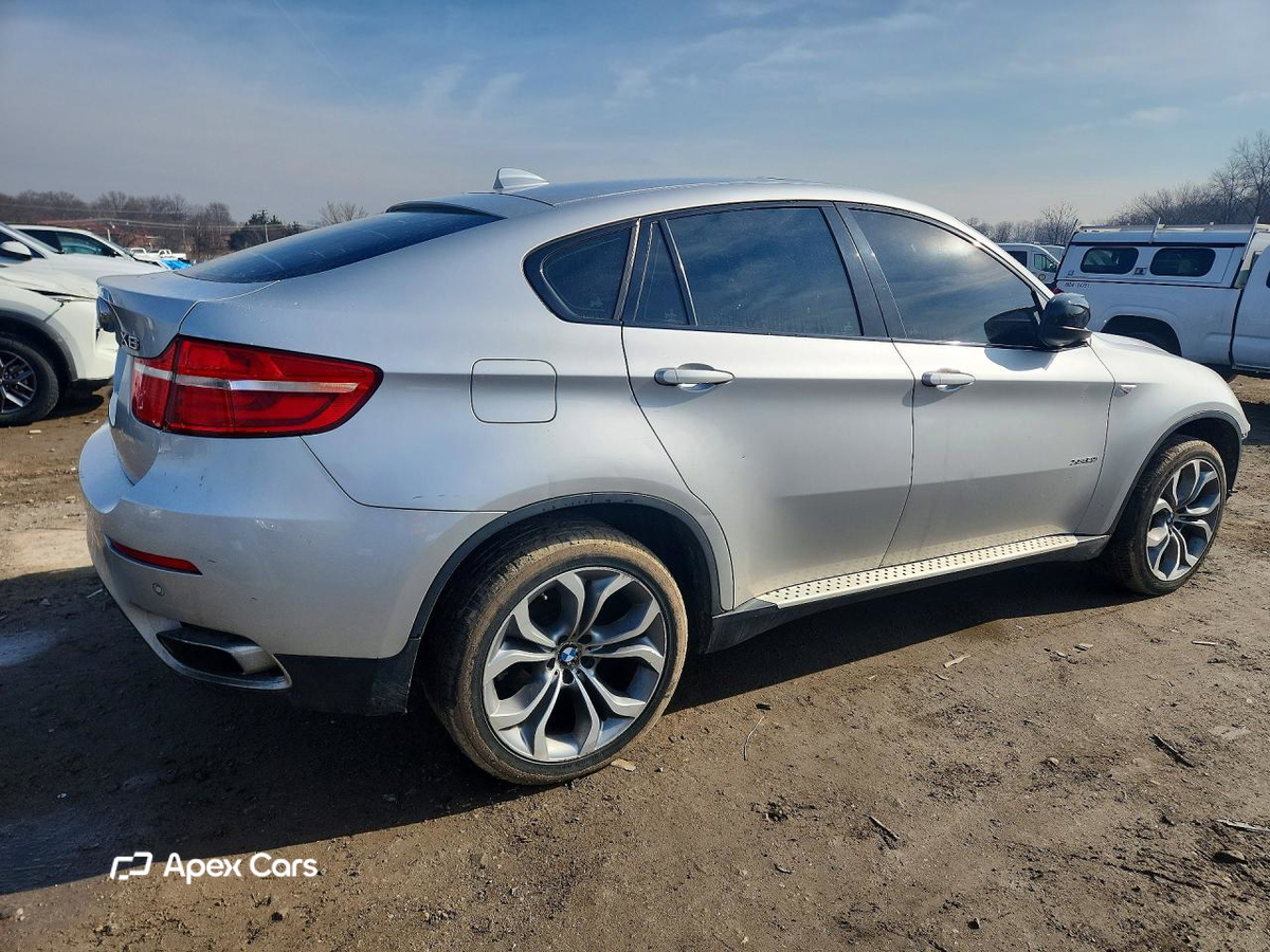 BMW X6 2011