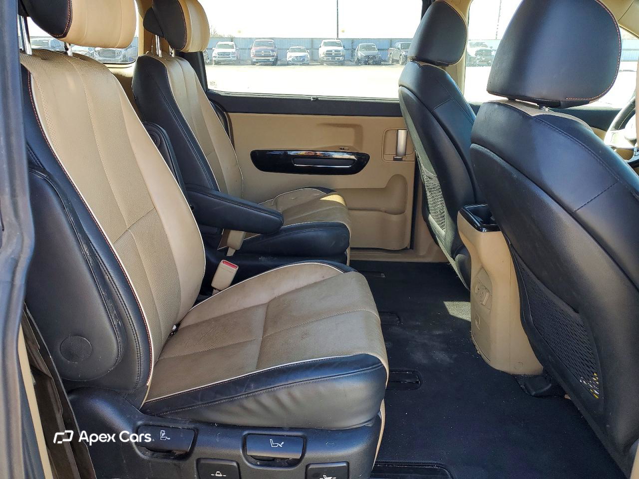 Kia Sedona 2016