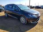 Chrysler Pacifica 2017