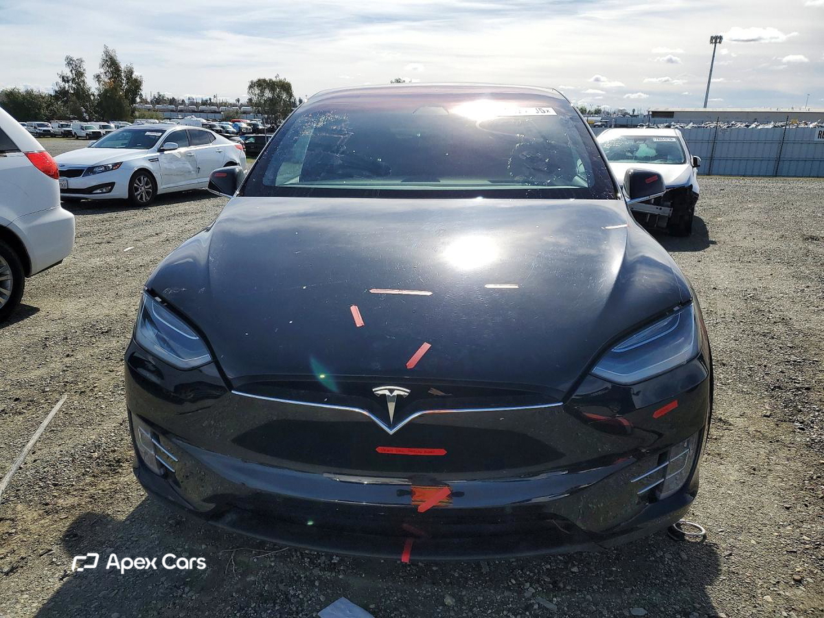 Tesla Model X 2018