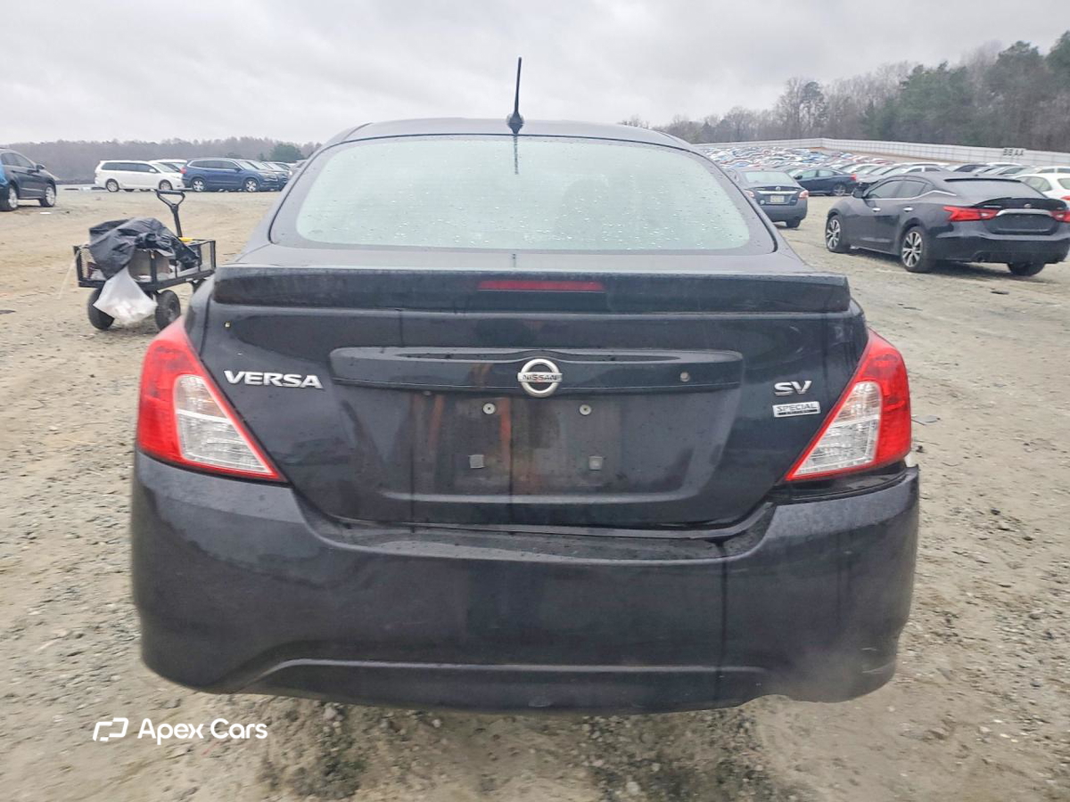 Nissan Versa 2017