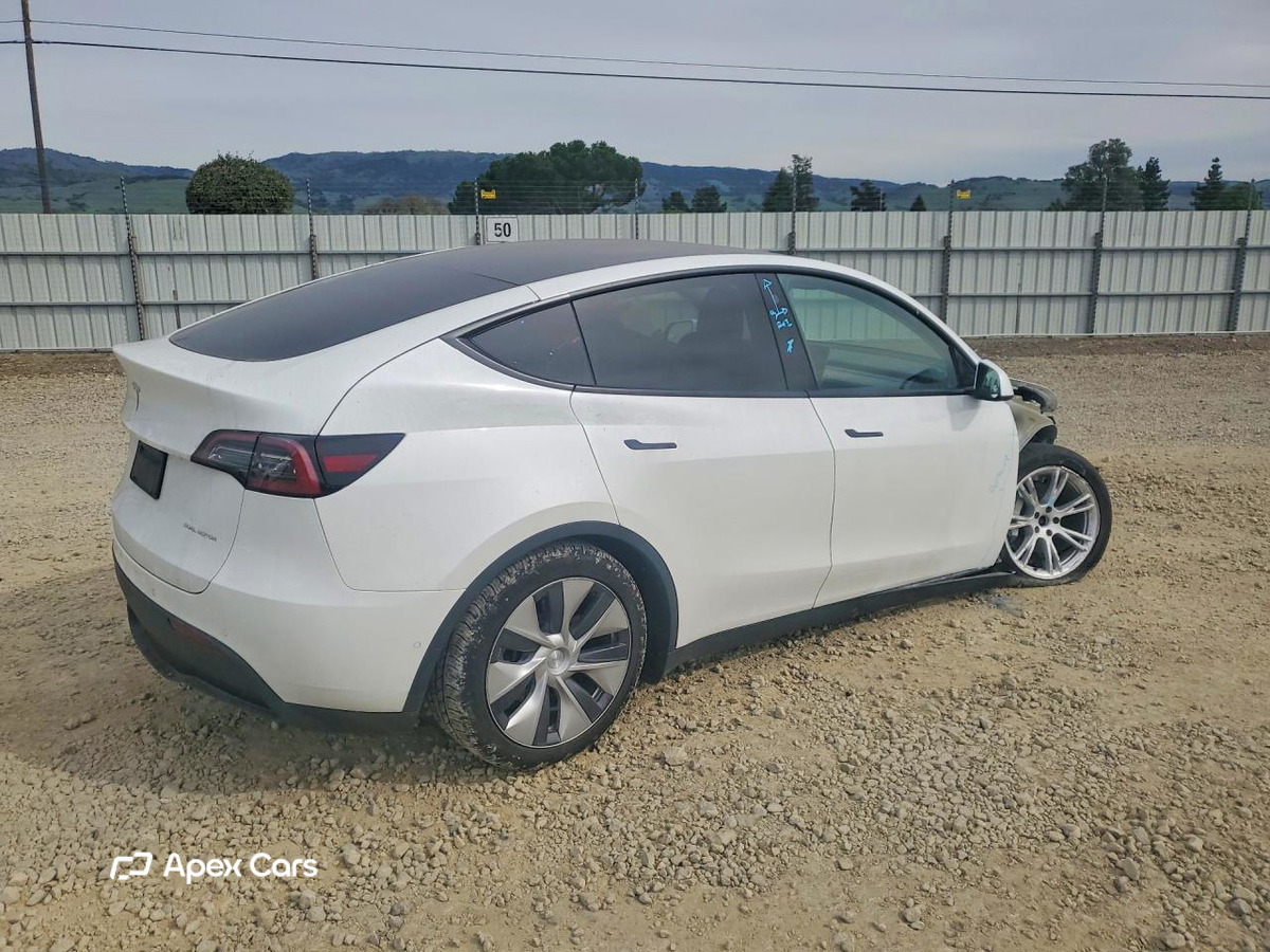 Tesla Model Y 2022