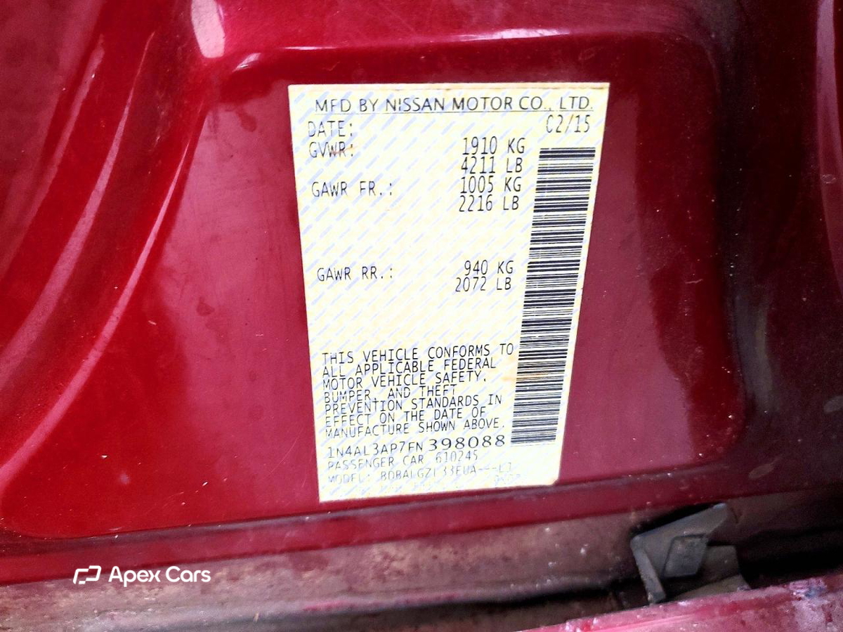 Nissan  2015