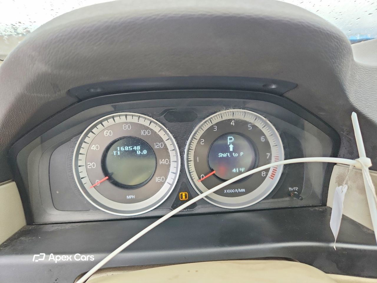 Volvo XC70 2012