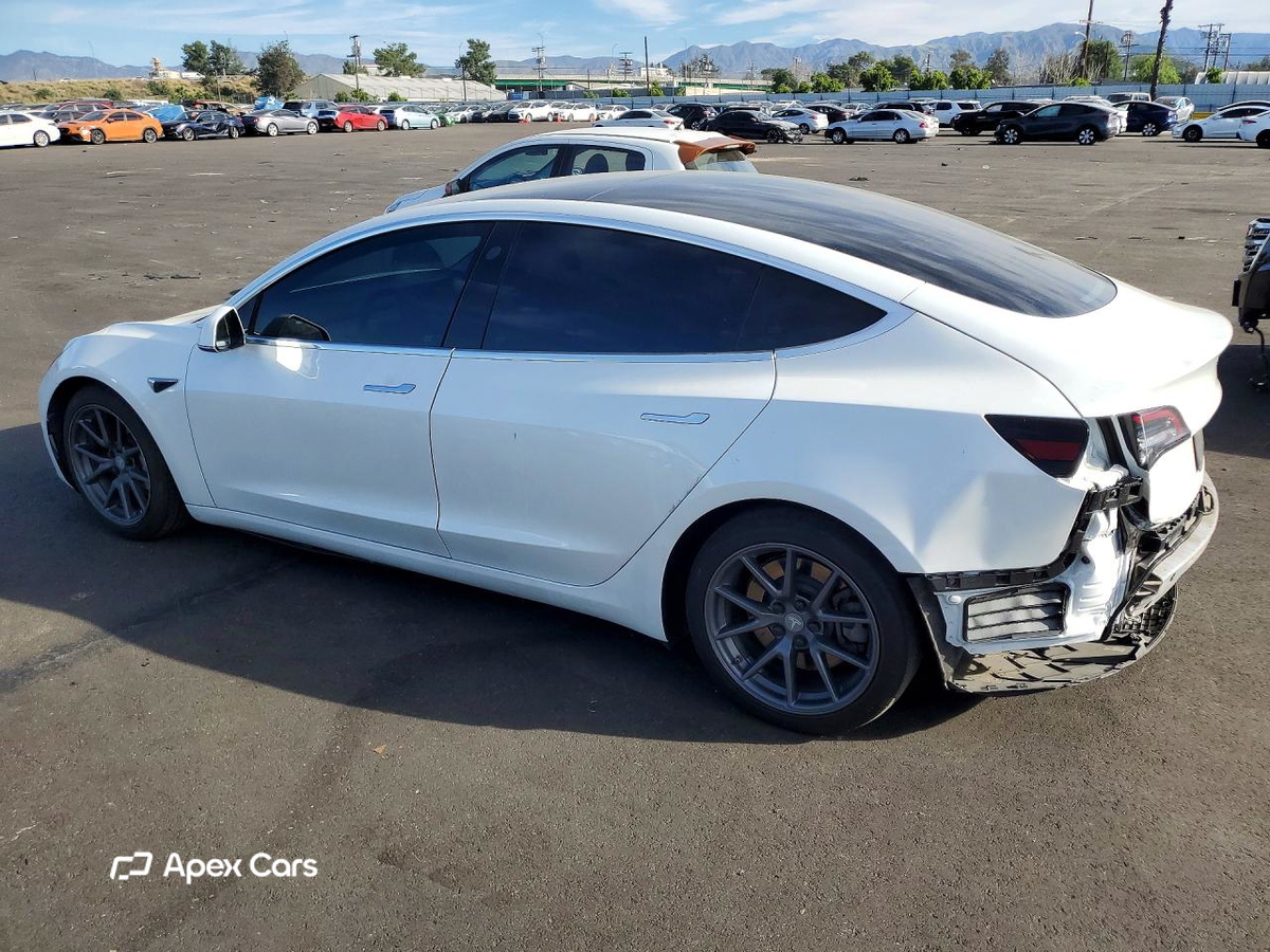 Tesla Model 3 2020