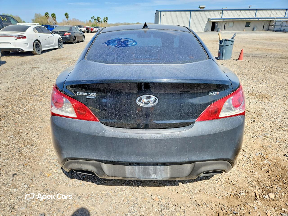 Hyundai Genesis 2011