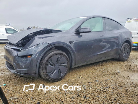 Tesla Model Y 2026 - Image 1 of 14