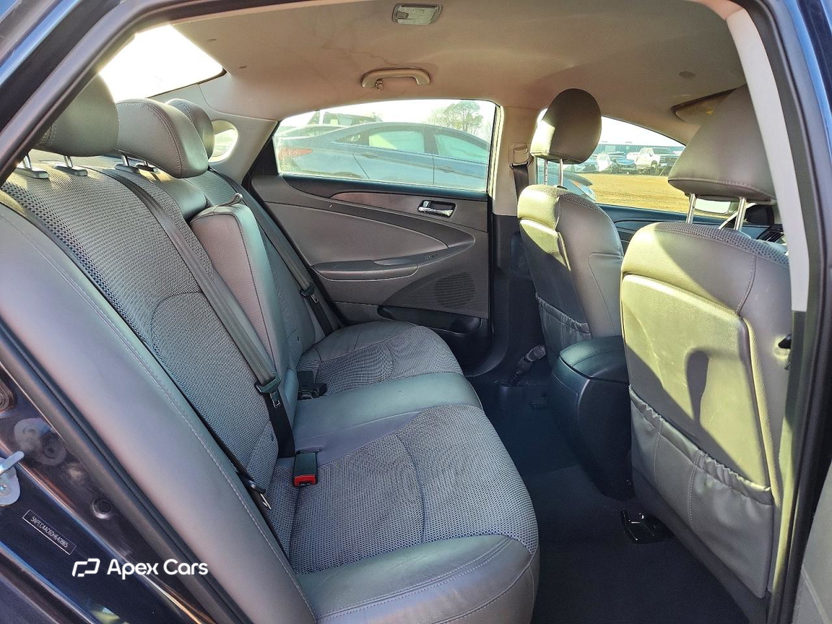 Hyundai Sonata 2013