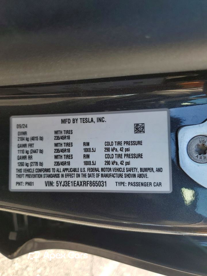 Tesla Model 3 2024