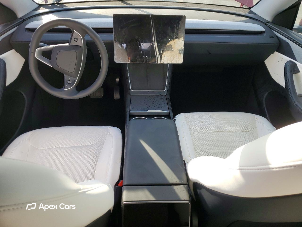Tesla Model Y 2026