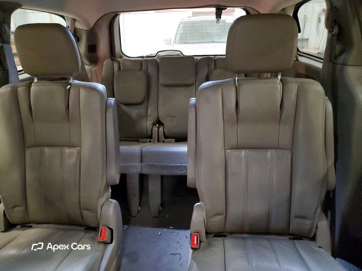 Chrysler Voyager 2016