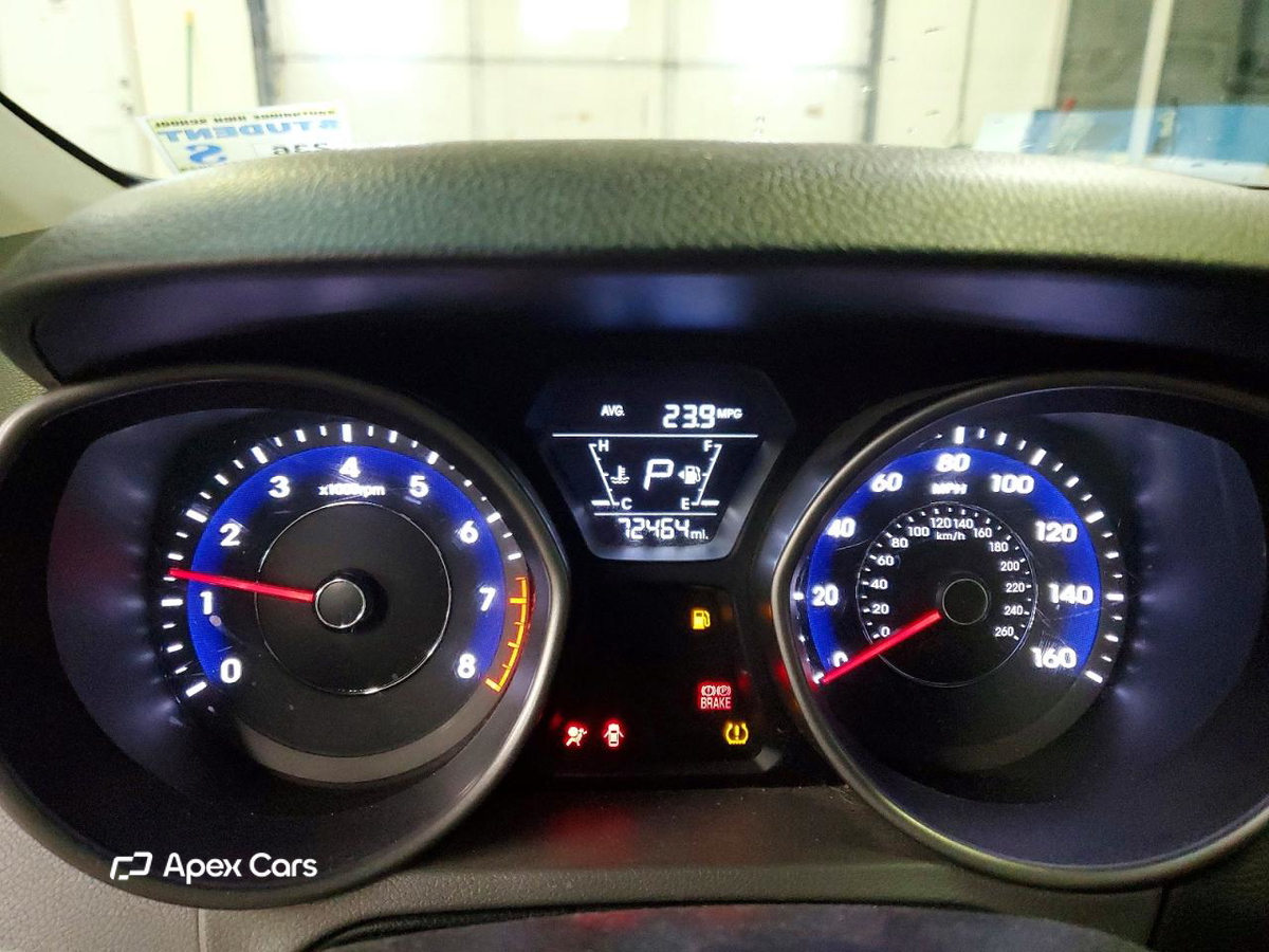 Hyundai Elantra 2016