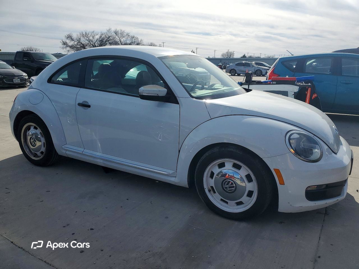Volkswagen Beetle 2015