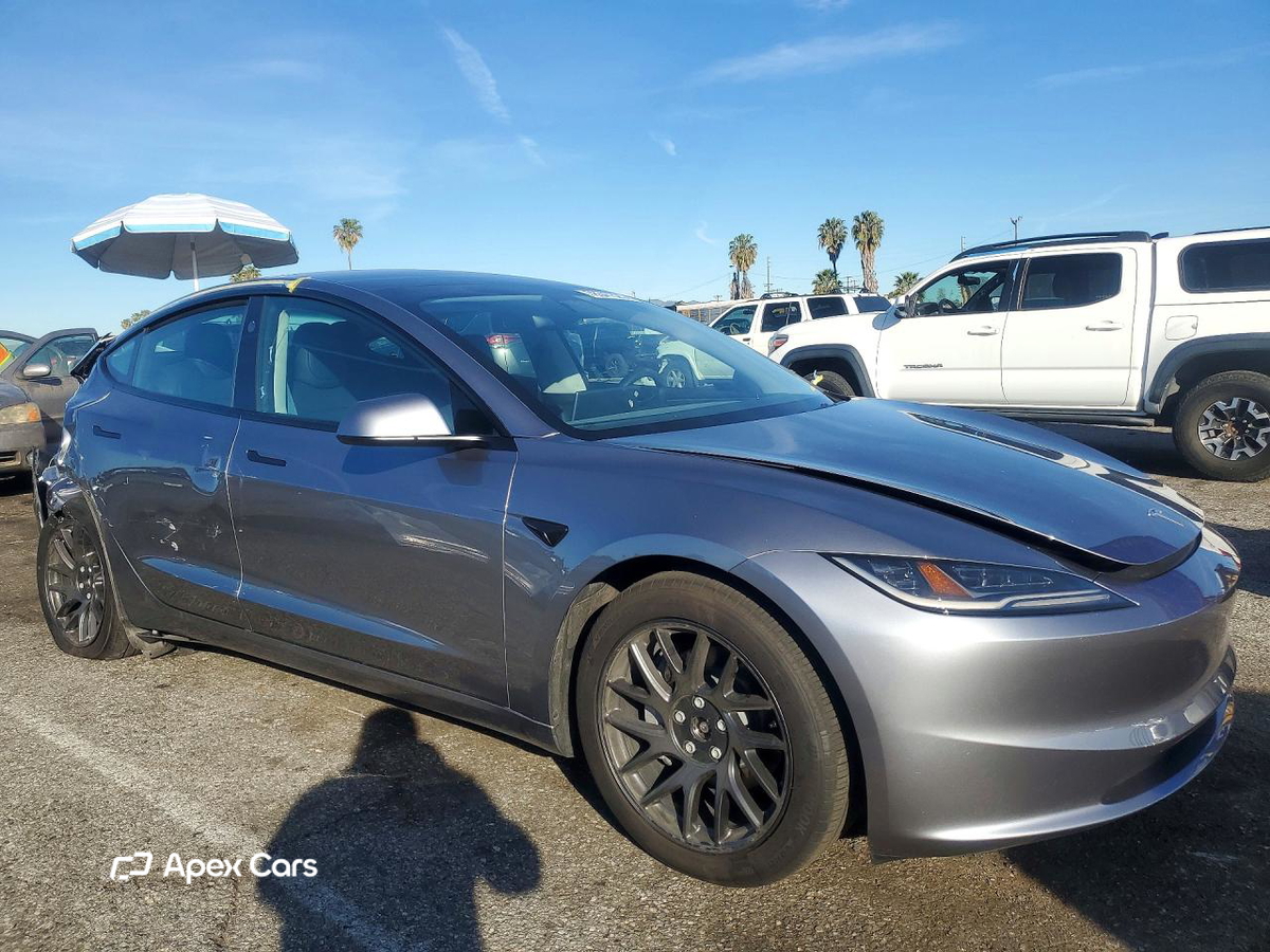 Tesla Model 3 2025