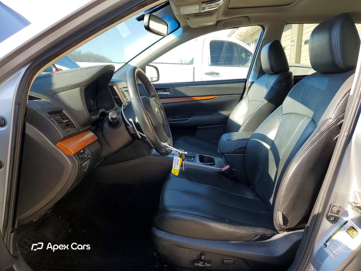 Subaru Outback 2014