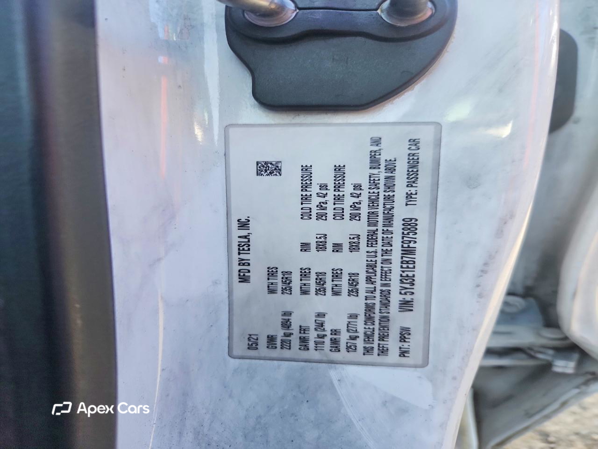 Tesla Model 3 2021