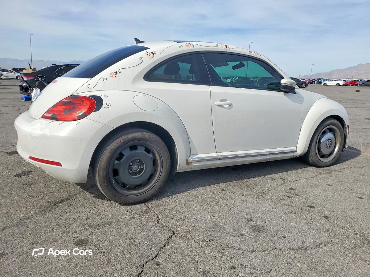 Volkswagen Beetle 2013
