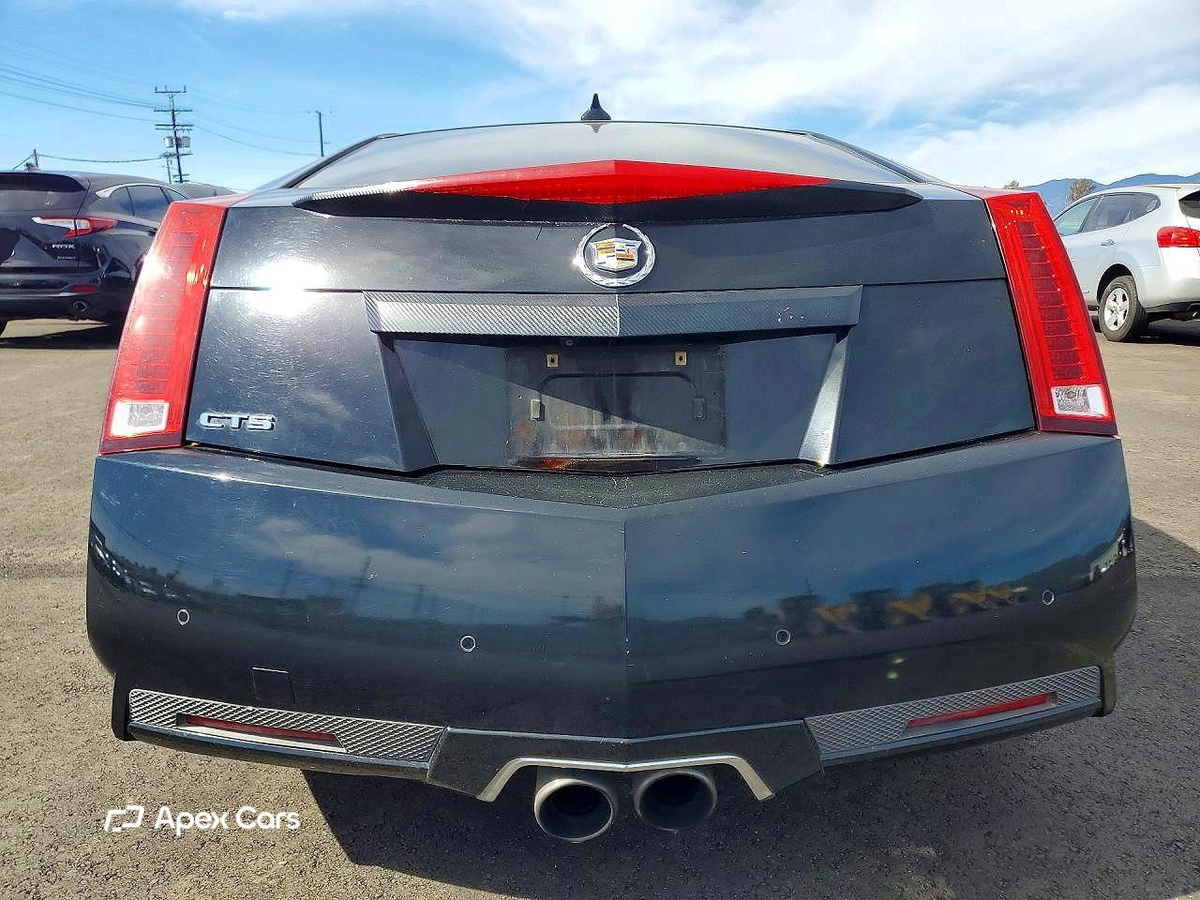 Cadillac CTS 2011