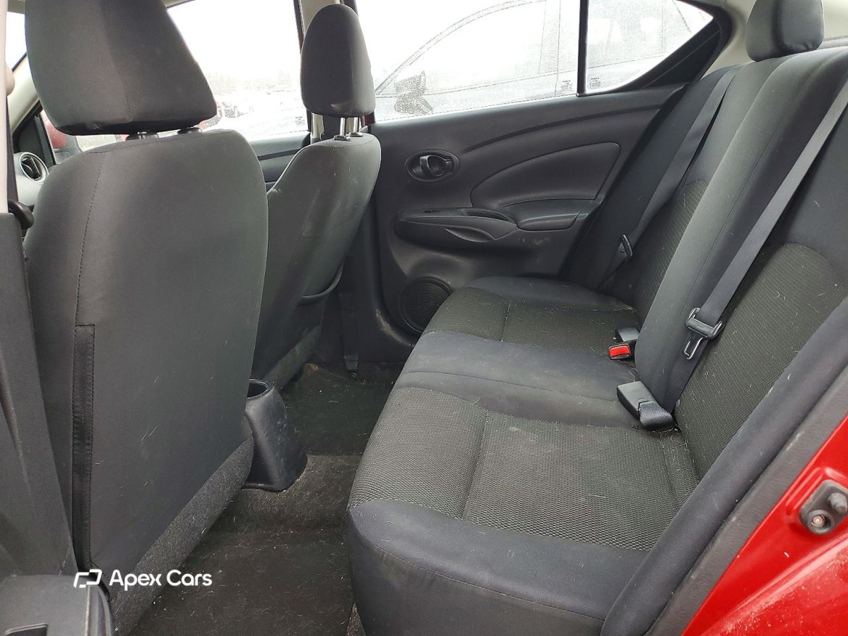 Nissan Versa 2012