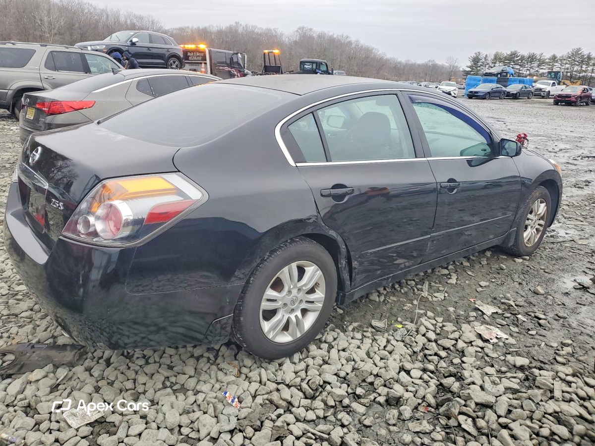 Nissan Altima 2012