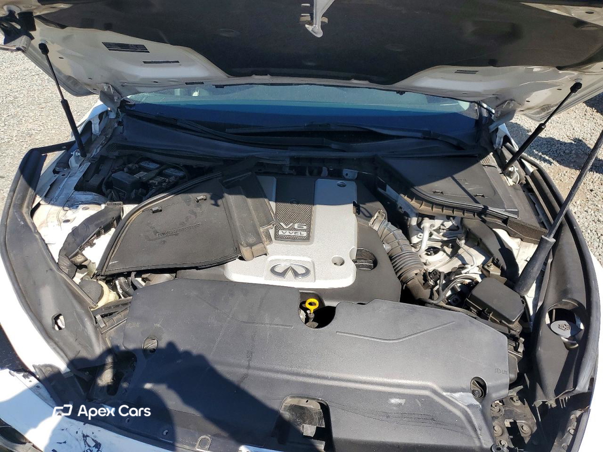 Infiniti Q50 2015