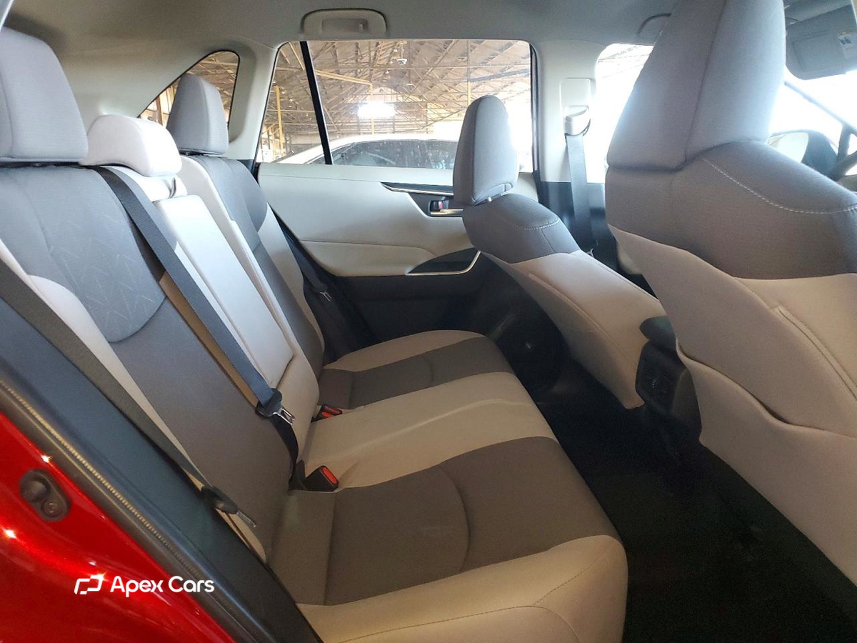 Toyota RAV 4 2025