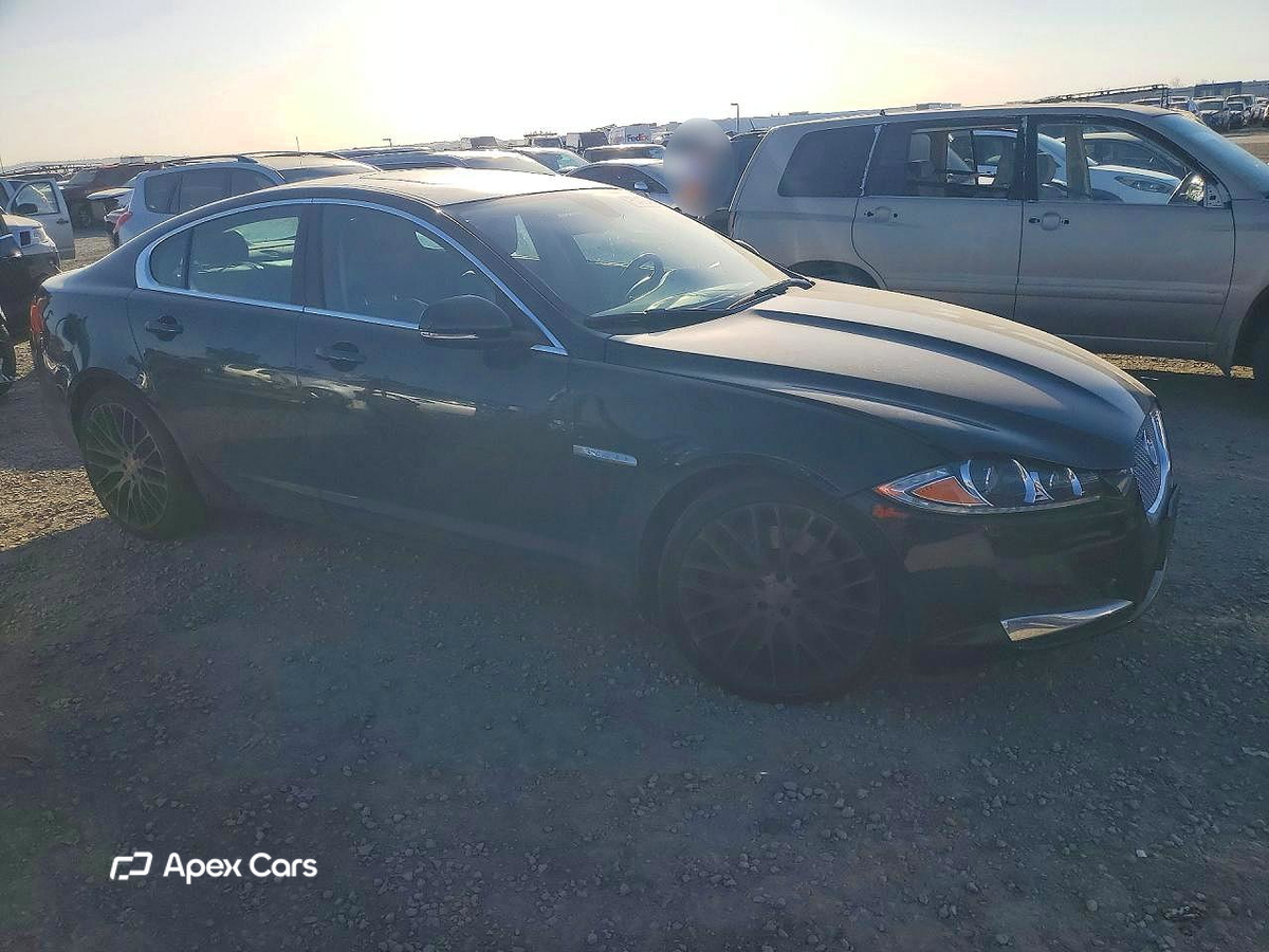 Jaguar XF 2012