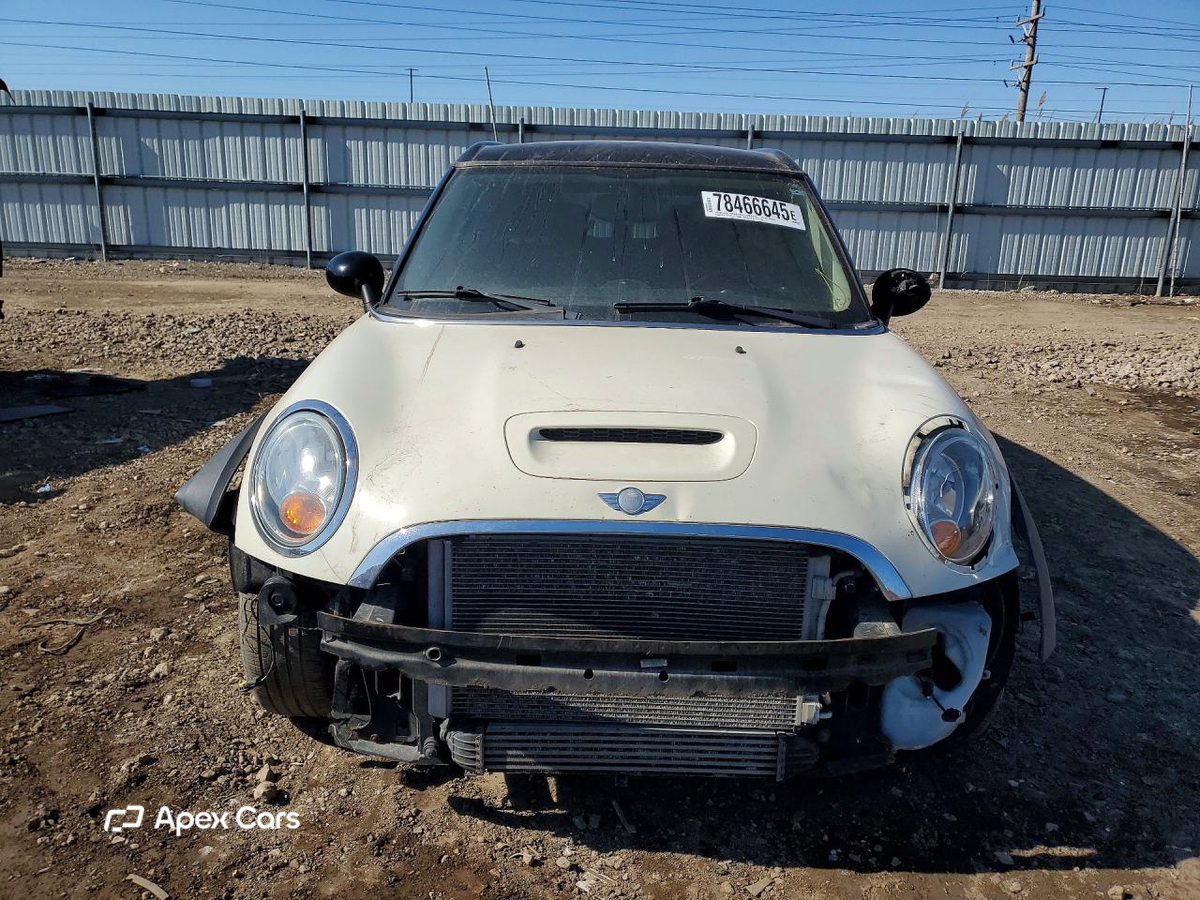 MINI Cooper 2011