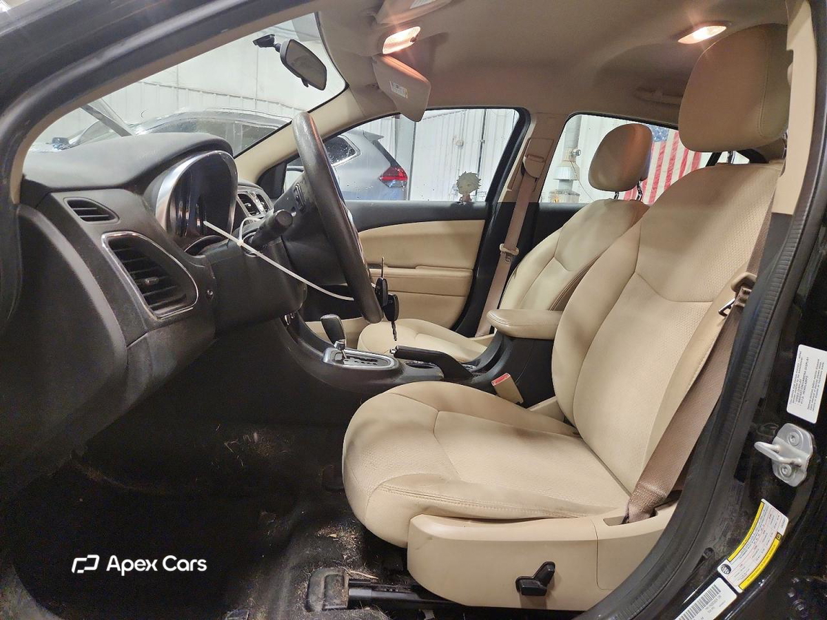 Chrysler 200 2012