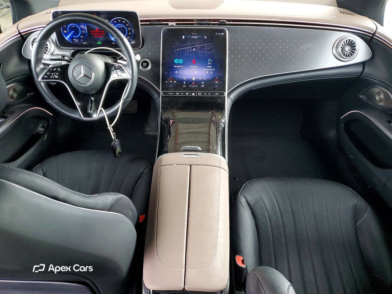 Mercedes-Benz  2022