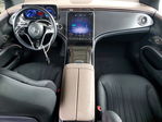 Mercedes-Benz  2022