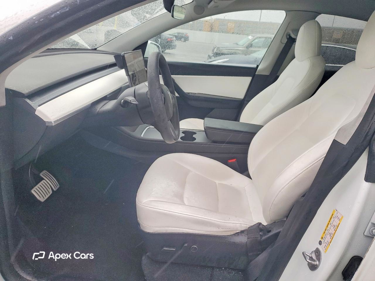 Tesla Model Y 2021