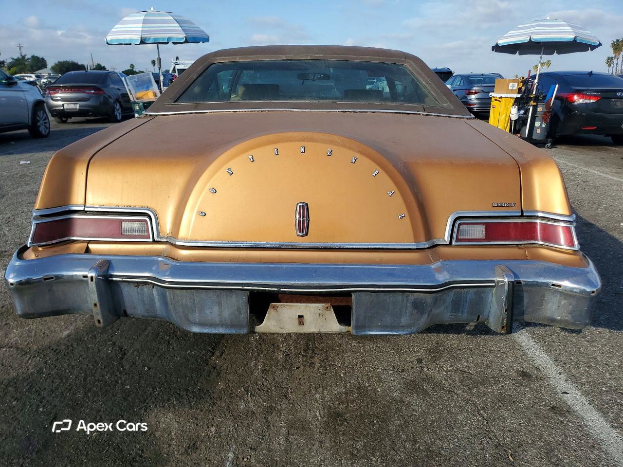 Lincoln Continental 1975