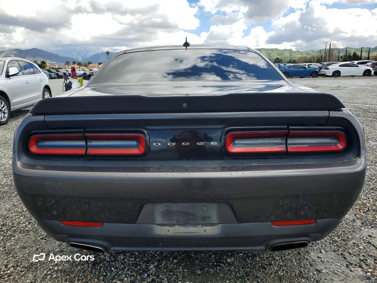 Dodge Challenger 2019
