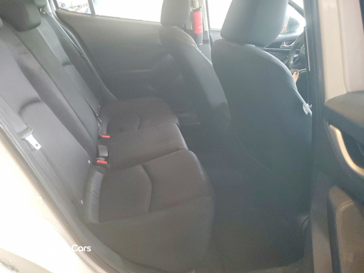 Mazda 3 2016